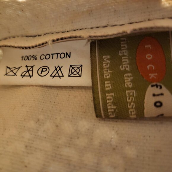 Rock Flower Paper Gray Tree Cosmetic Pouches (Pair) Gray Tree Design - Picture 6 of 12